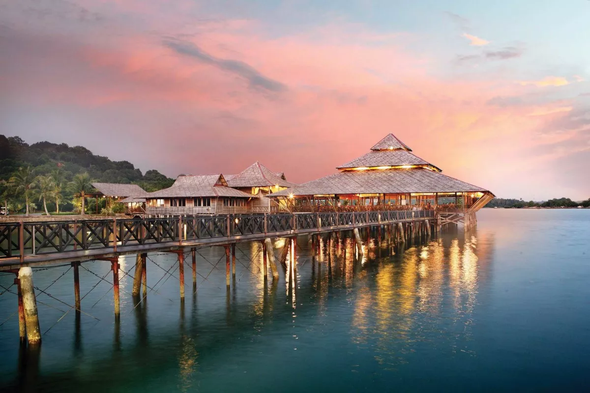 Taxi Service: Lagoi Resort Area ? Kelong Seafood Restaurant (Return)